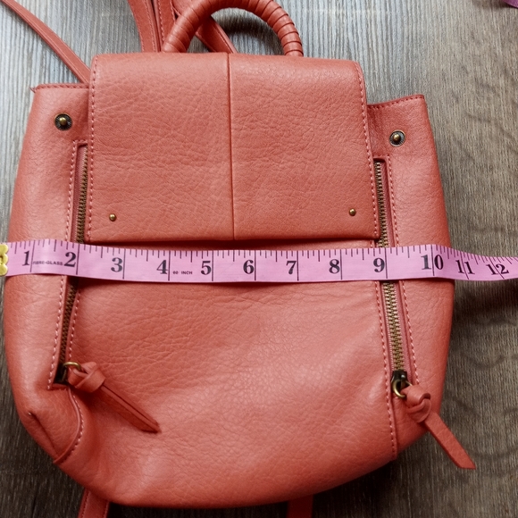 ♥️ ONE DAY SALE- PRICE IS FIRM- DELETING AND RELISTING AFTER SALE - Picture 4 of 9